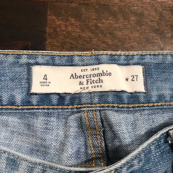 Abercrombie & fitch short size 27 - Picture 3 of 3